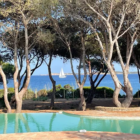 La Maison Sur La - Les Pieds Dans L'eau