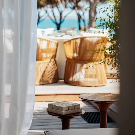 La Maison Sur La - Les Pieds Dans L'eau