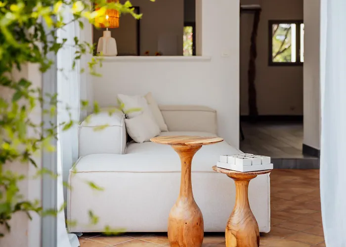 La Maison Sur La - Les Pieds Dans L'eau